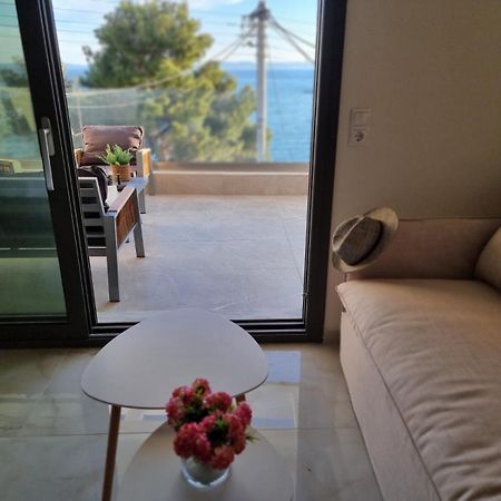 Wide Blue Luxury Boutique Suites เนโอสมาร์มาราส ภายนอก รูปภาพ