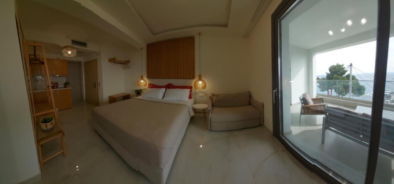 Wide Blue Luxury Boutique Suites เนโอสมาร์มาราส ภายนอก รูปภาพ