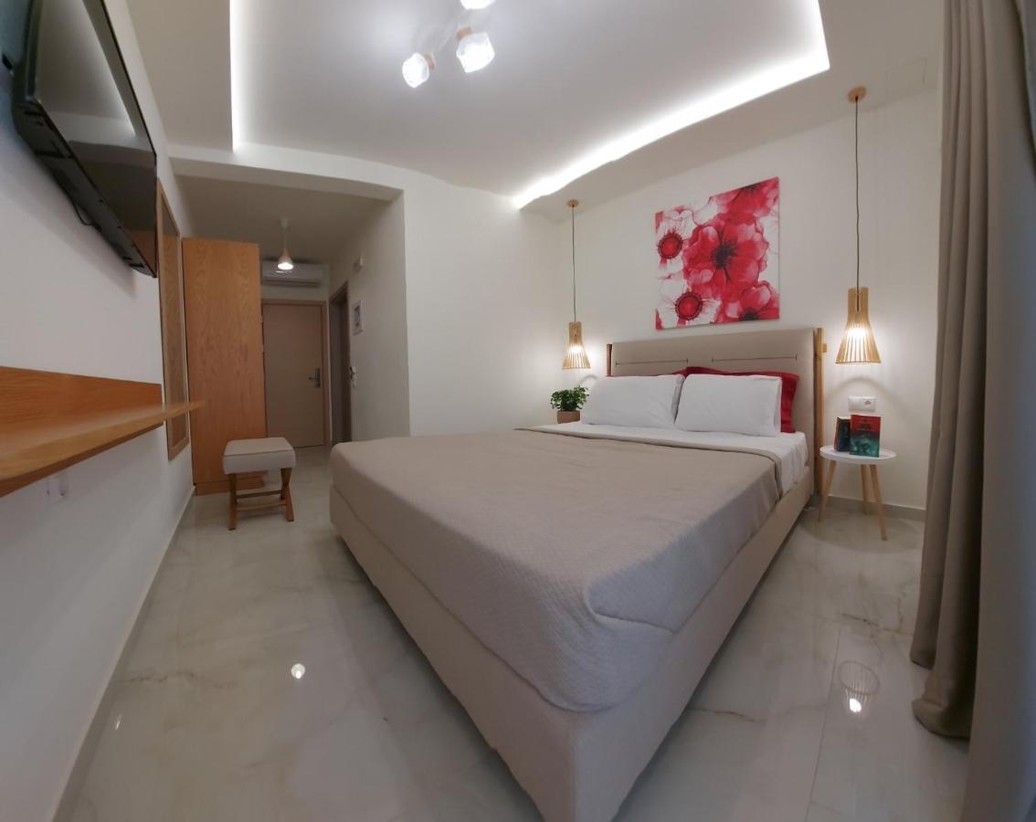 Wide Blue Luxury Boutique Suites เนโอสมาร์มาราส ภายนอก รูปภาพ