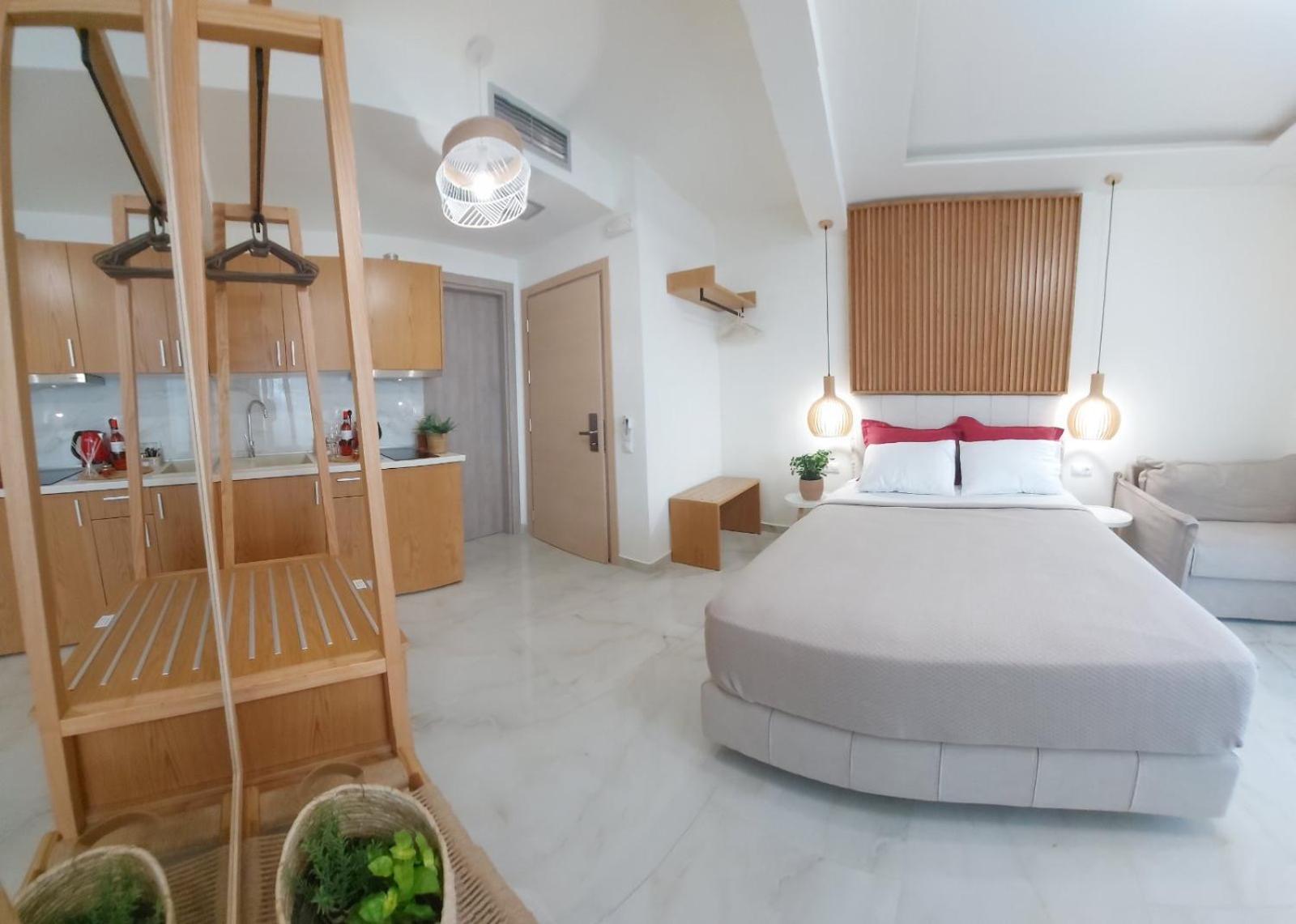 Wide Blue Luxury Boutique Suites เนโอสมาร์มาราส ภายนอก รูปภาพ